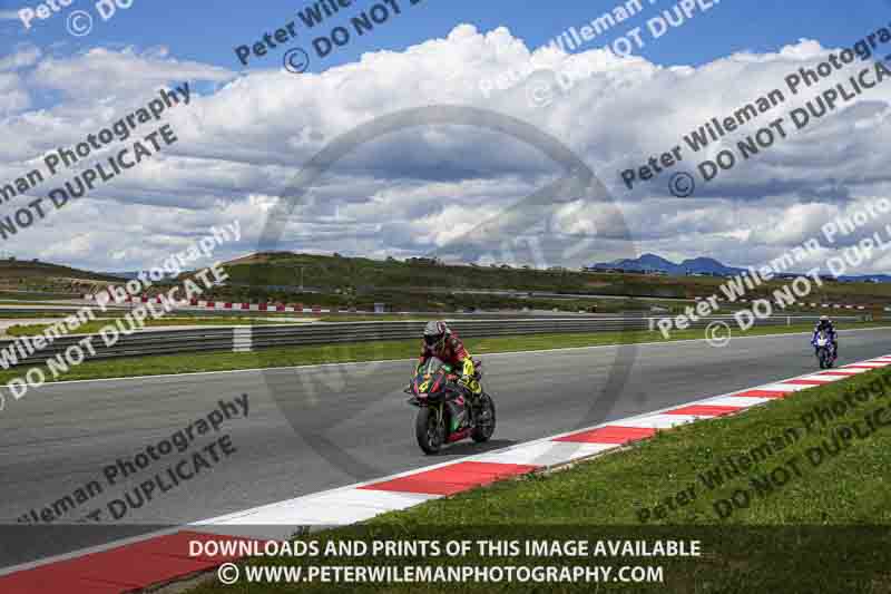 cadwell no limits trackday;cadwell park;cadwell park photographs;cadwell trackday photographs;enduro digital images;event digital images;eventdigitalimages;navarra;no limits trackdays;peter wileman photography;racing digital images;trackday digital images;trackday photos